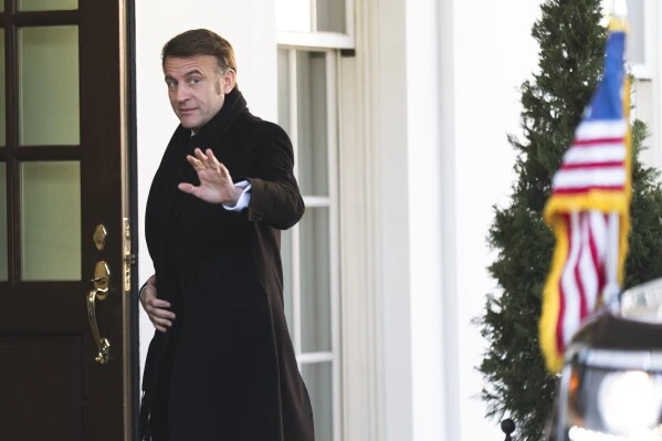 Trump, Macron hold talks at White House on Ukraine