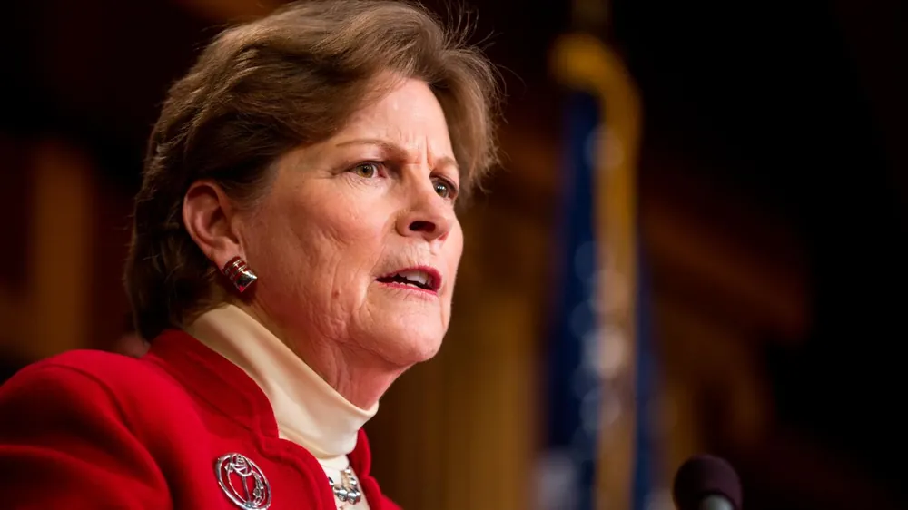 Jeanne Shaheen: One of the things that Congress did last year was to say that the president cannot unilaterally pull the United States out of NATO; it requires a two-thirds vote of Congress